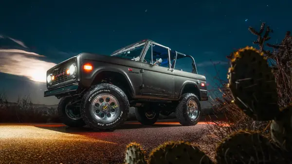 1971 Early Ford Bronco Lifestyle 07