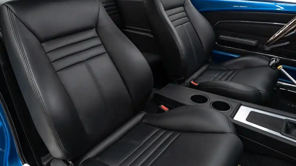 1968 Ford Mustang Fastback_17 Front Interior
