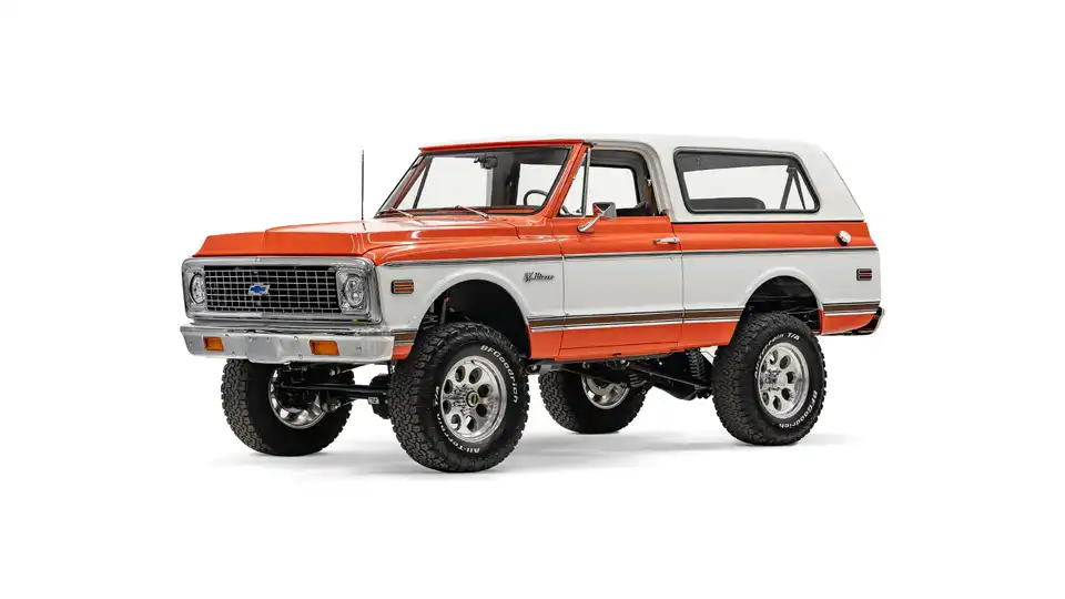 1971 Chevrolet K5 Blazer Hardtop_3 Drivers Side Front 3.4