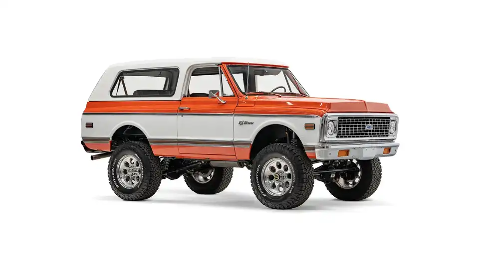 1971 Chevrolet K5 Blazer Hardtop_7 Passenger Side Front  3.4