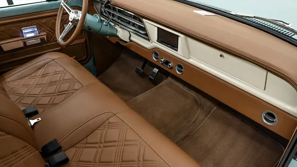 Velocity 1971 Ford F100_18 Passenger Side Interior