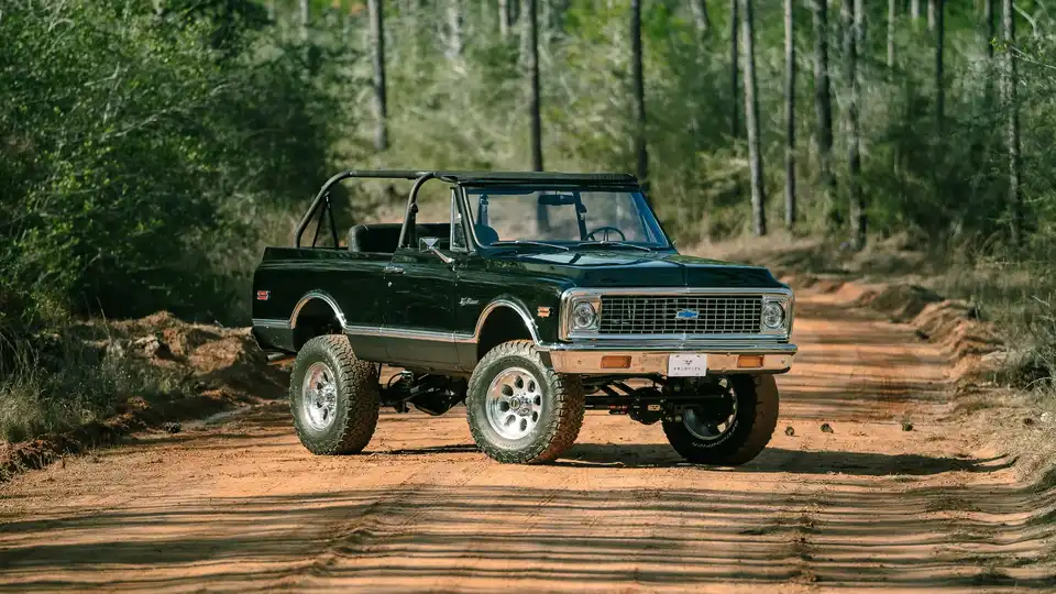 Classic Chevrolet K5 Blazer For Sale_4 Drivers Side Front 