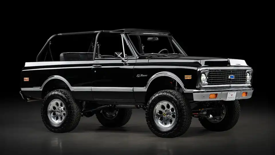 Classic Chevrolet K5 Blazer For Sale_3 Drivers Side Front 3.4