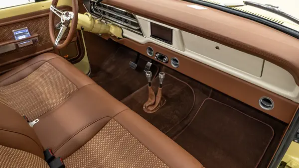1971 Yellow Ford F250 Highboy_18 Passenger Side Interior