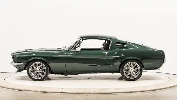 1968 Classic Ford Mustang_2 Drivers Side 
