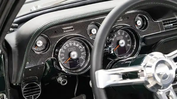 1968 Classic Ford Mustang_15 Dakota Digital Gauges