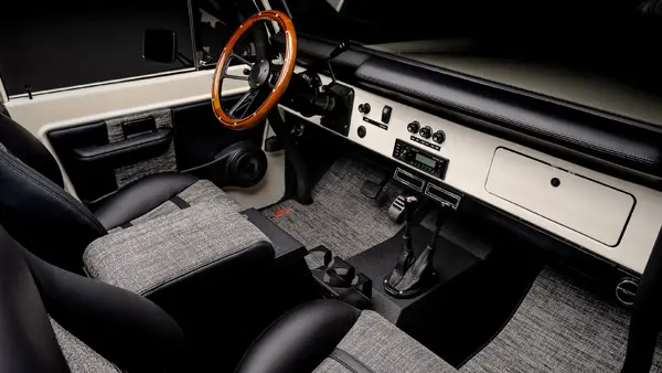 1968 Early Ford Bronco Blackout_18 Passenger Side Interior