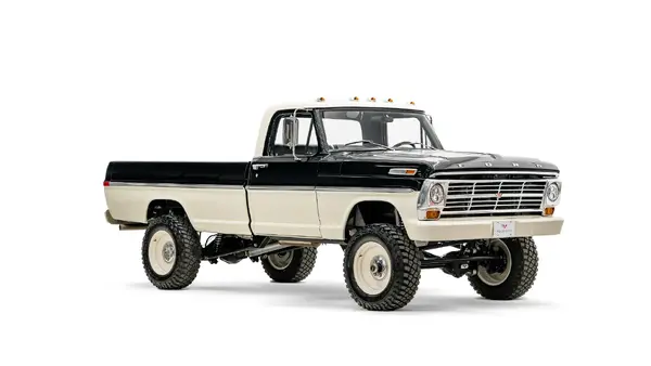 1972 Black Ford F250_7 Passenger Side Front  3.4