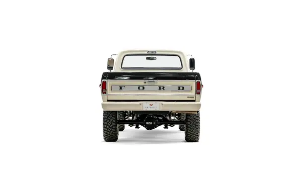 1972 Black Ford F250_11 Rear Tailgate