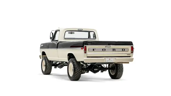1972 Black Ford F250_12Driver Side Rear