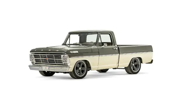 1972 Classic Ford F100_3 Drivers Side Front 3.4