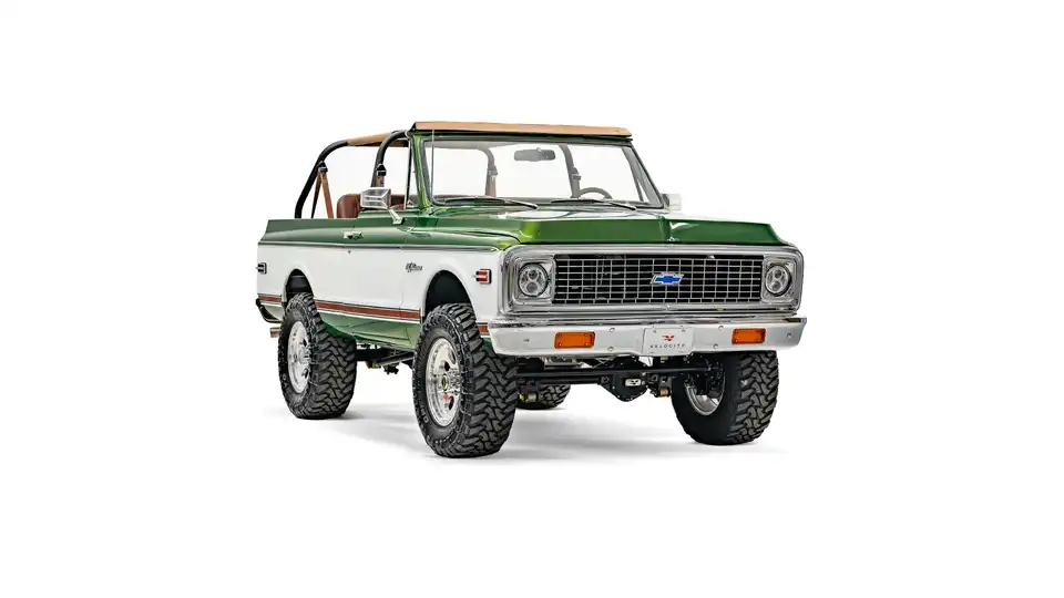 1970 Chevrolet K5 Blazer_6 Passenger Side Front 