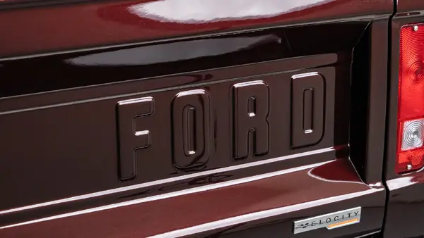1976 Early Ford Bronco Midnight Red_25 Exterior 