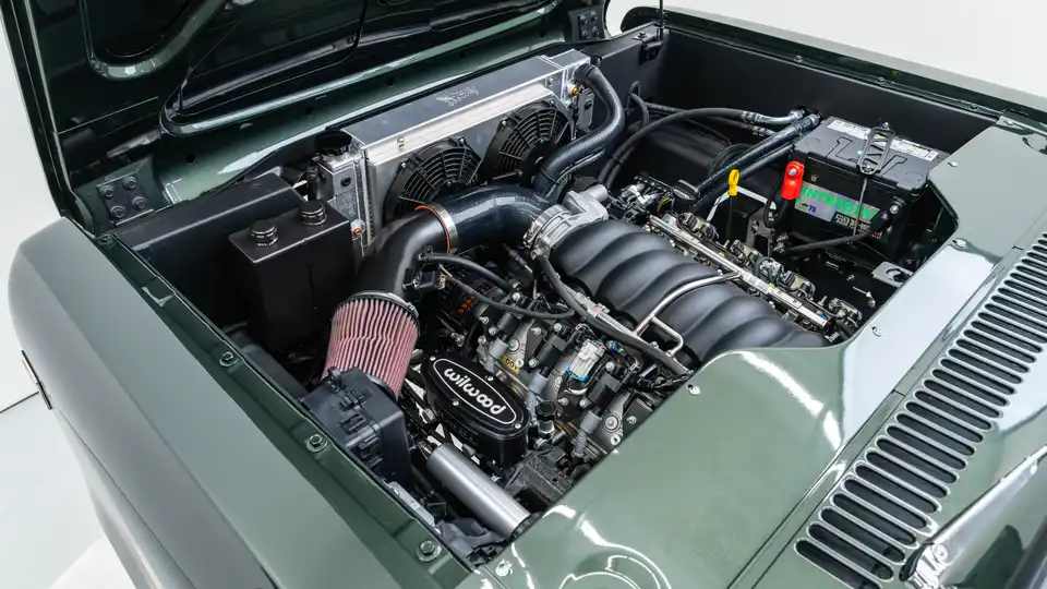 1973 Classic IH Scout II_26 5.0L Ford Coyote Engine