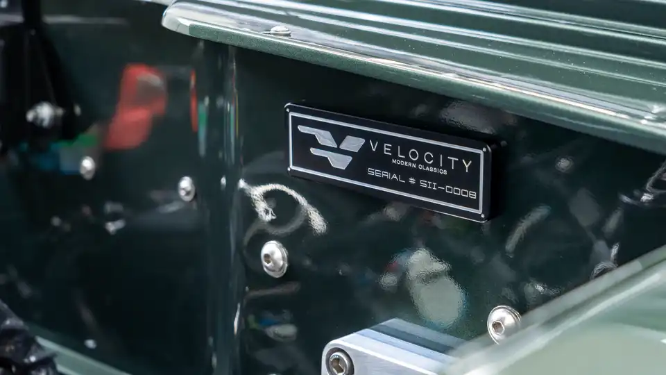 1973 Classic IH Scout II_28 V8 Coyote Engine