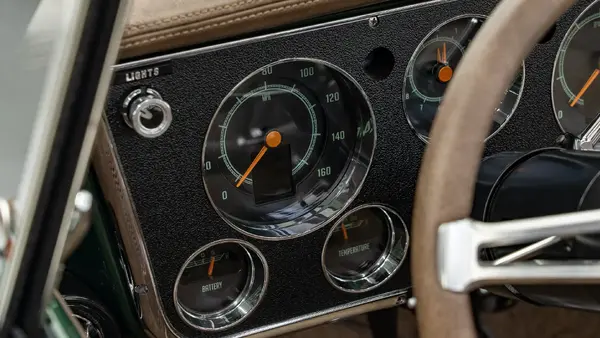 1970 Chevrolet K5 Blazer Hardtop_15 Dakota Digital Gauges