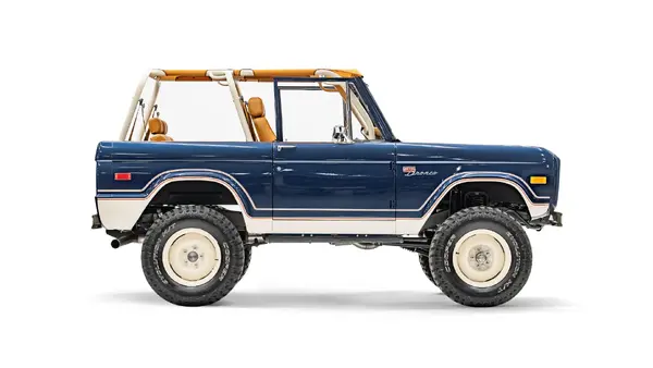1970 Early Ford Bronco Ranger_8 Passenger Side