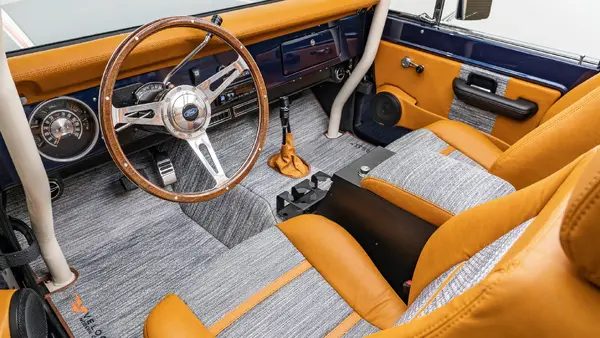 1970 Early Ford Bronco Ranger_ 14 15 Driver Side Interior