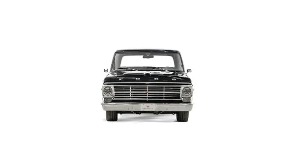 Black Street F100 Front