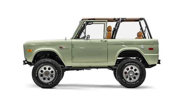 1974 Green Early Ford Bronco_2 Drivers Side 