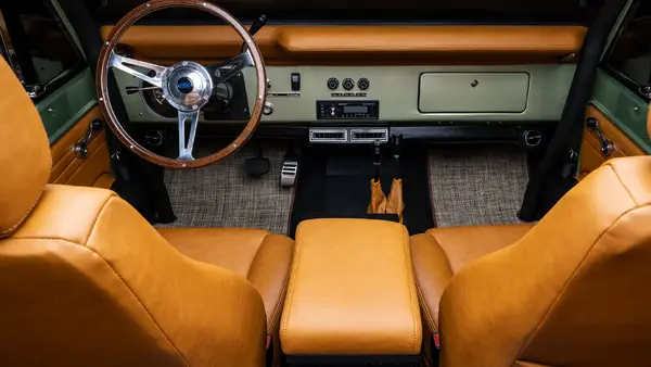 1974 Green Early Ford Bronco_17 Front Interior