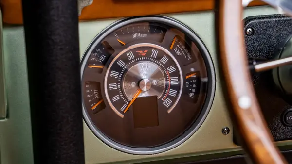 1974 Green Early Ford Bronco_15 Dakota Digital Gauges