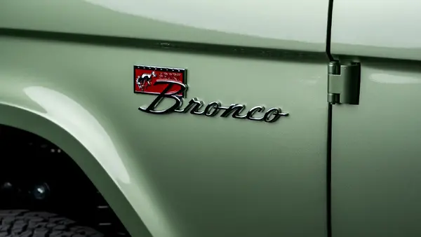 1974 Green Early Ford Bronco_25 Exterior 