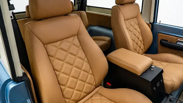 1977 Brittany Blue Hardtop Ford Bronco_17 Front Interior