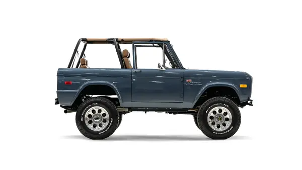 1971 Vintage Ford Bronco Anvil Gray_8 Passenger Side