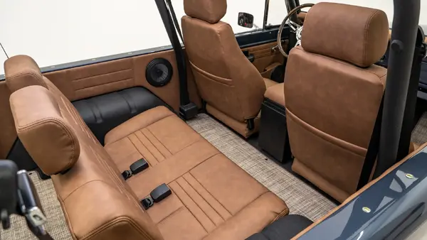 1971 Vintage Ford Bronco Anvil Gray_21 Interior