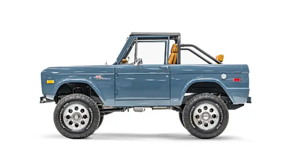1971 Vintage Ford Bronco_2 Drivers Side 