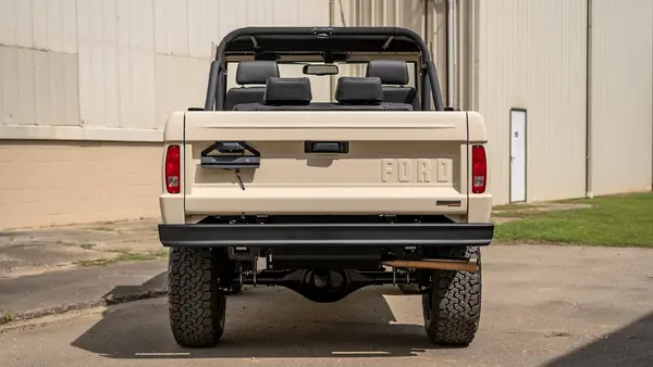 Early Ford Bronco For Sale_0000s_0035_DSC0008