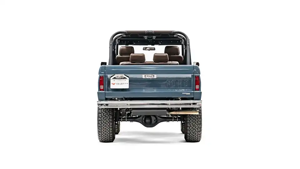 8416 1975 Ford Bronco Velocity Racing Green Main Card (8)