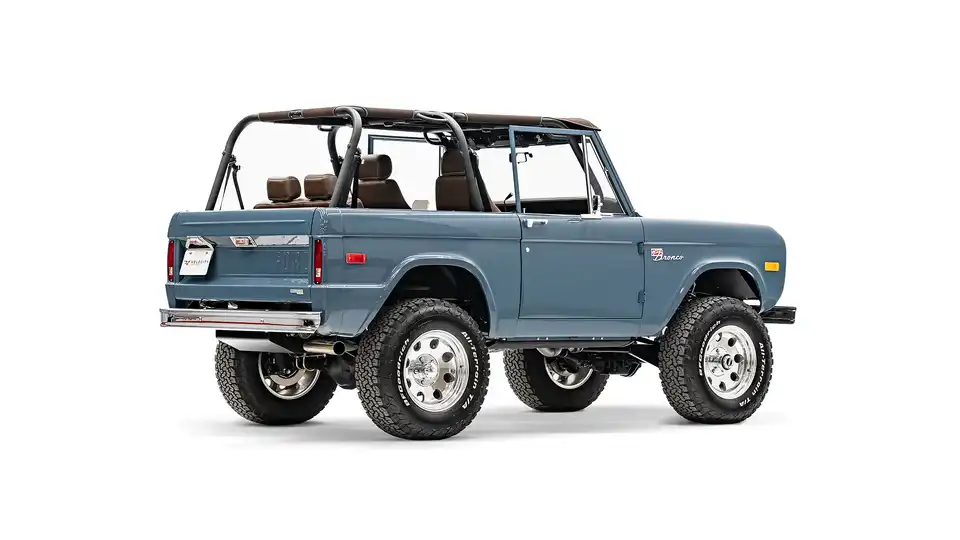 8416 1975 Ford Bronco Velocity Racing Green Main Card (10)