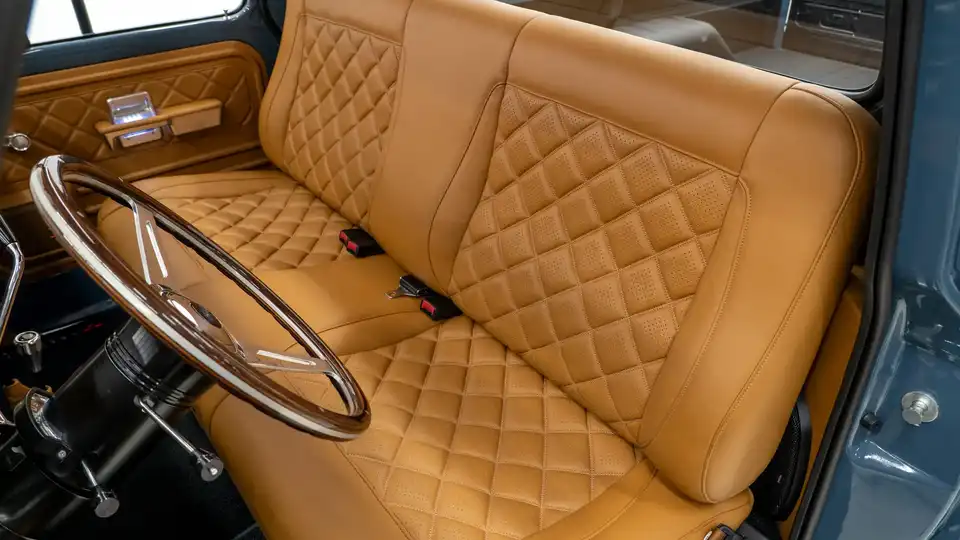 1970 Ford F250 Highboy_17 Front Interior