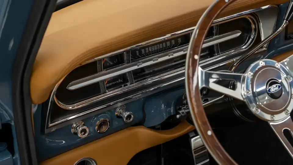 1970 Ford F250 Highboy_15 Dakota Digital Gauges