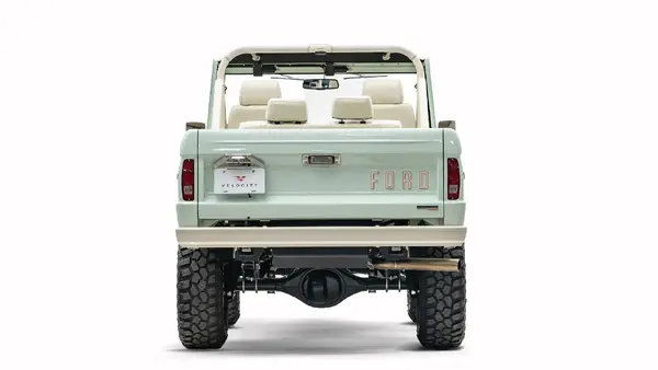 Mint Classic Ford Bronco_11 Rear Tailgate