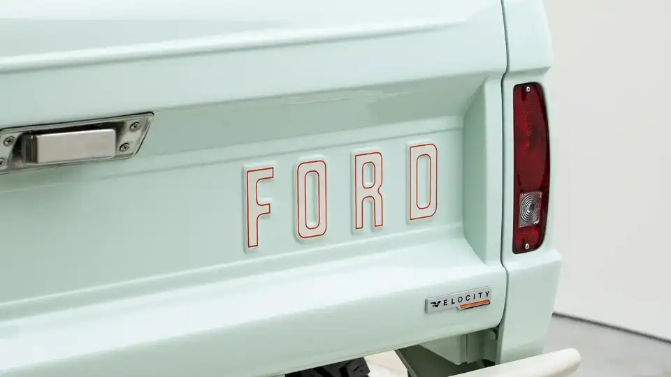 Mint Classic Ford Bronco_23 Exterior 