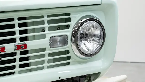 Mint Classic Ford Bronco_Exterior  Copy