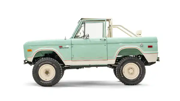 Classic Ford Bronco For Sale_2 Drivers Side 