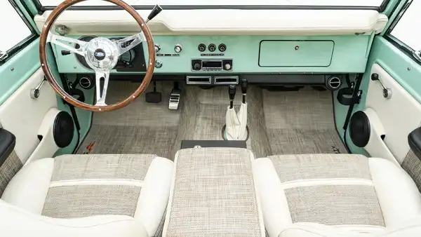 Classic Ford Bronco For Sale_17 Front Interior