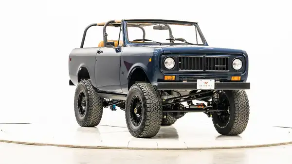 1973 IH Scout_6 Passenger Side Front 