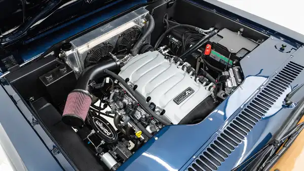 1973 IH Scout_26 5.0L Ford Coyote Engine