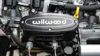 1973 IH Scout_28 V8 Coyote Engine