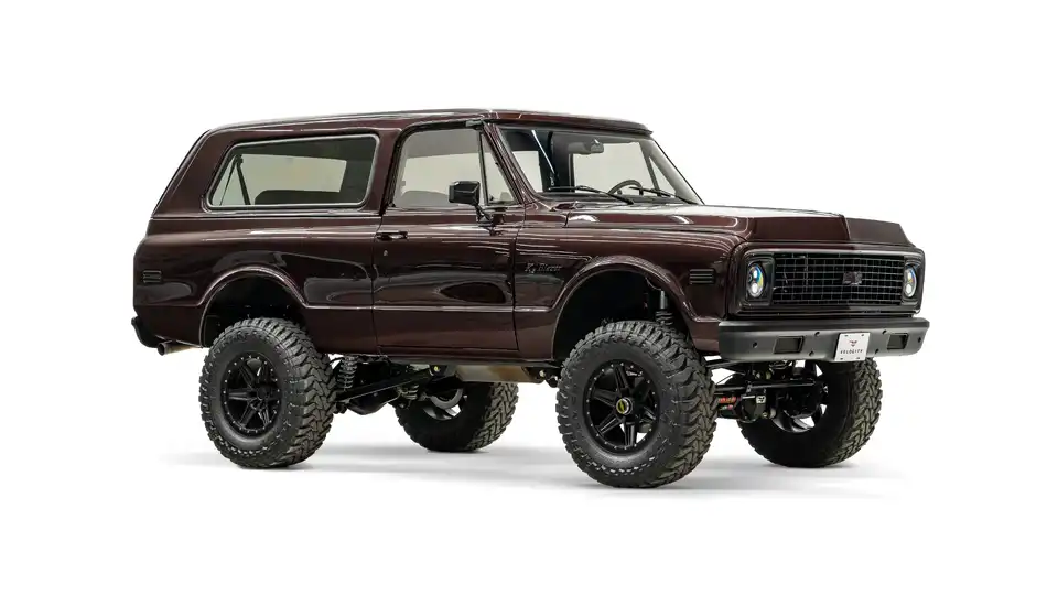 Tom Segura's 1971 Chevy K5 Blazer_7 Passenger Side Front  3.4