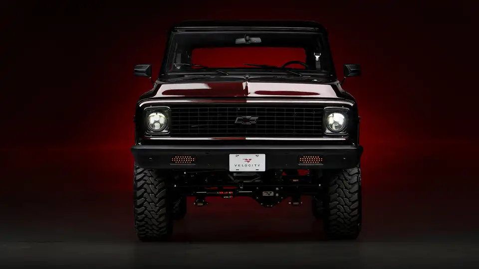 Tom Segura's 1971 Chevy K5 Blazer_Lifestyle