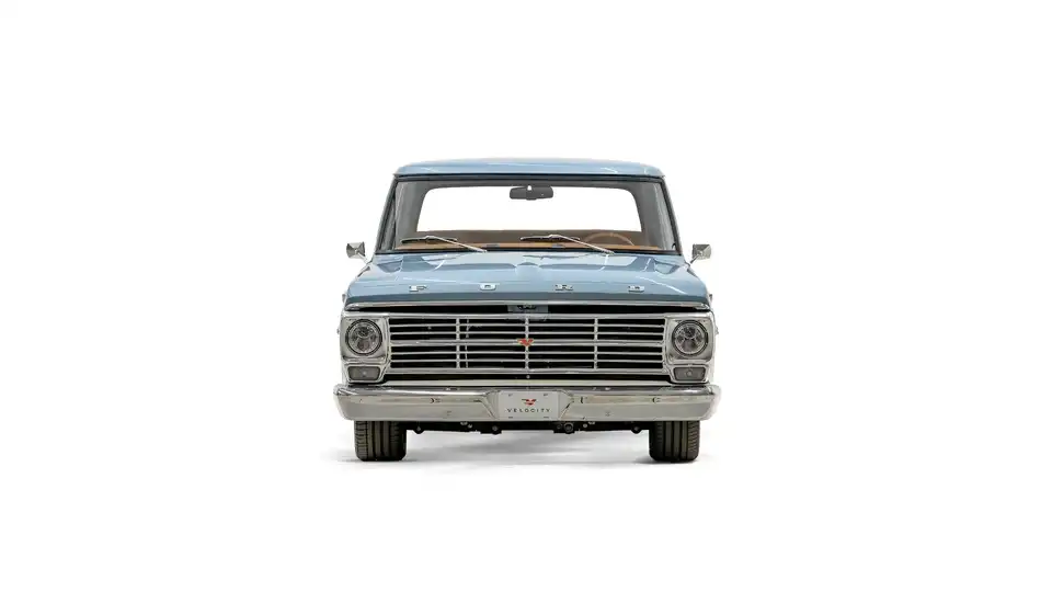 Brittany Blue 1968 Ford F100_5 Front