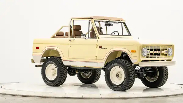 1967 Vintage Ford Bronco For Sale_7 Passenger Side Front  3.4