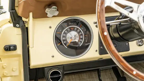 1967 Vintage Ford Bronco For Sale_15 Dakota Digital Gauges