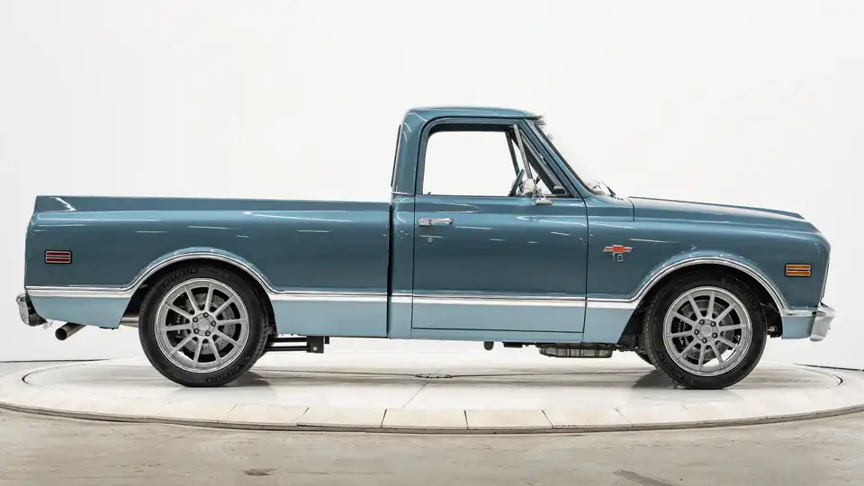 1971 Chevrolet C10 Truck_8 Passenger Side